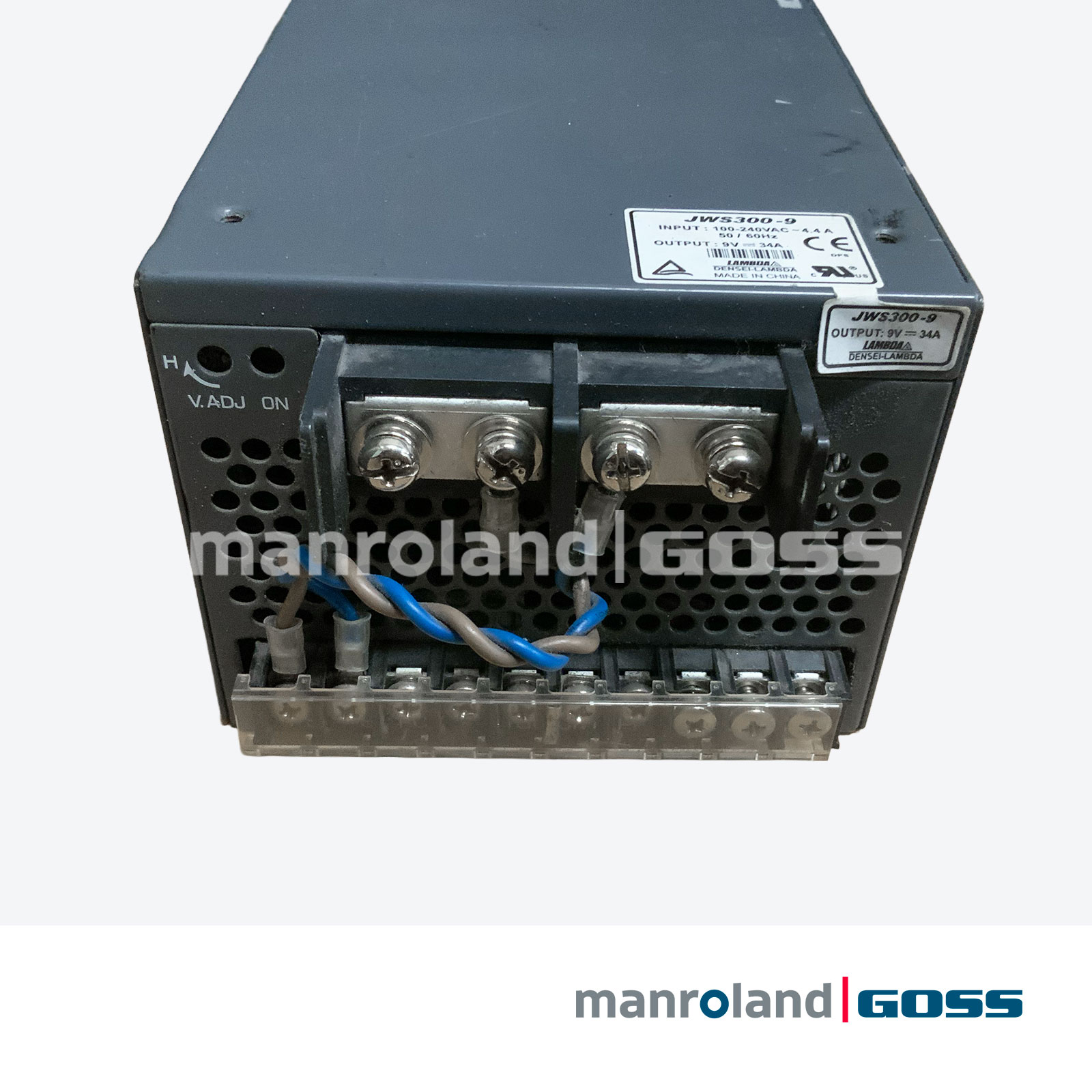 Alimentation Lambda JWS300-9 vue face sortie, 2 borniers vis sortie 9V, bornier entree AC avec fils bleu/gris, reglage V.ADJ, trous ventilation lateraux, etiquette OUTPUT 9V=34A