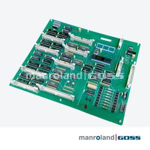 Carte électronique Efisystème STA005 E208265-B, face composants avec circuits intégrés DIP, connecteurs IDC blancs et mémoire EPROM bleue, vue oblique