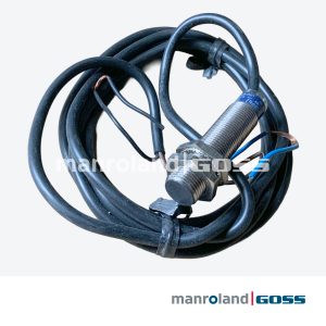 Capteur proximité inductif Telemecanique XS61BB1PAL2 vue dessus corps inox câble noir coilé fils nus bleu marron