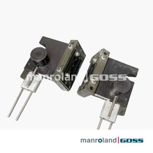Deux supports de caméra industrielle GMI 055G400131 en métal noir avec tiges de fixation aluminium